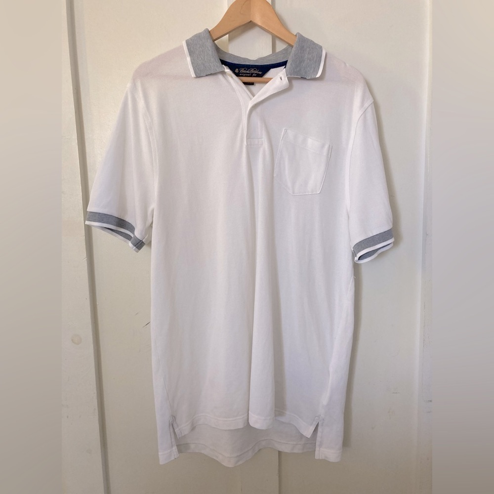 Brooks Brothers original fit 100% cotton 2 button white polo shirt gray accent